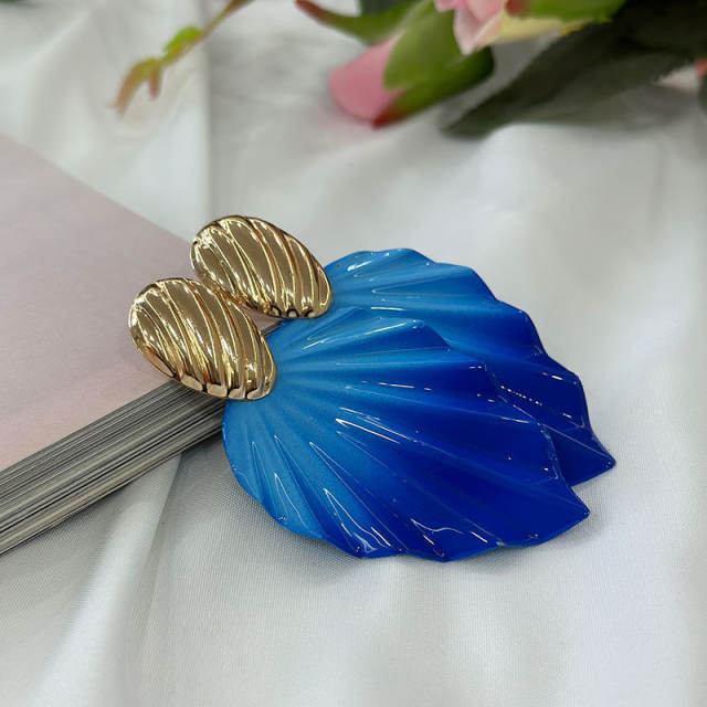 Personality Gradient color leaf earrings