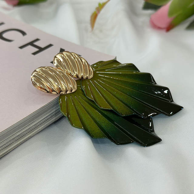 Personality Gradient color leaf earrings