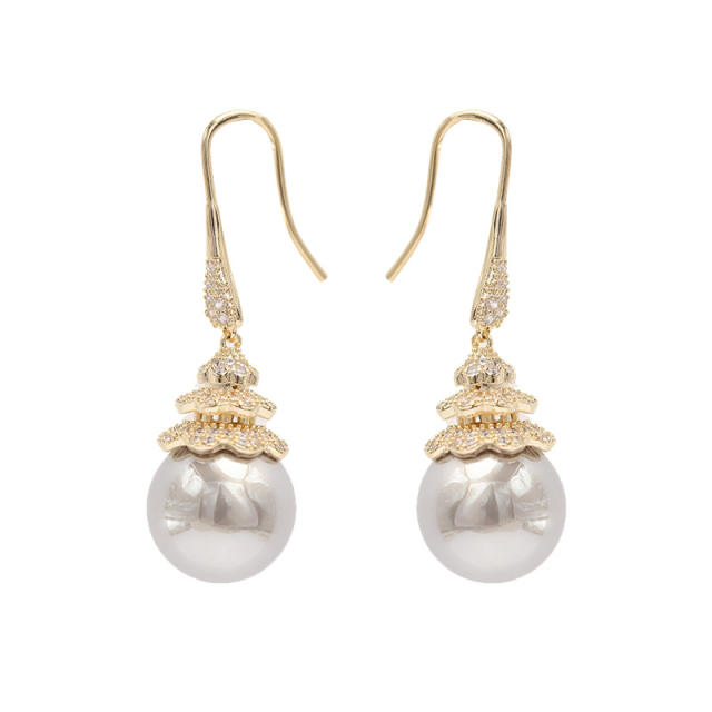 Chic design copper pearl earrings