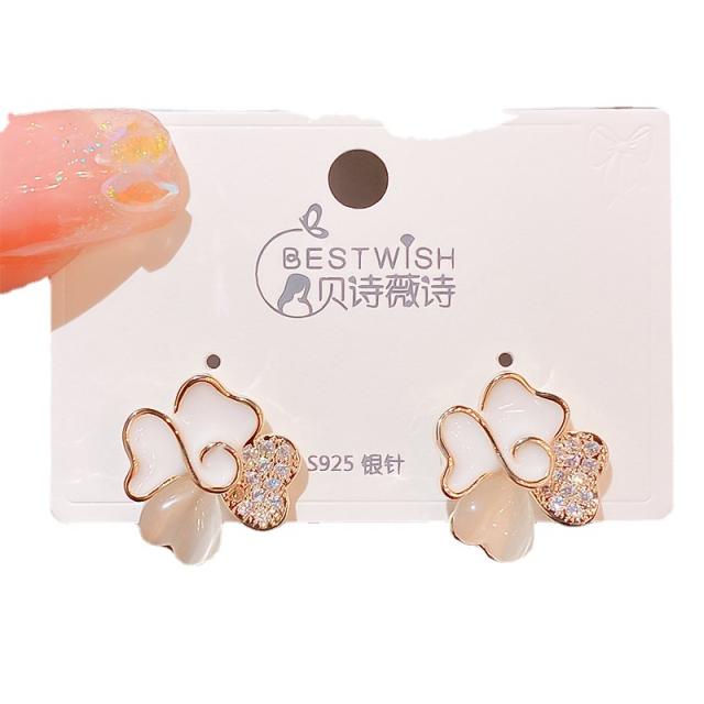 925 needle opal stone clover studs earrings