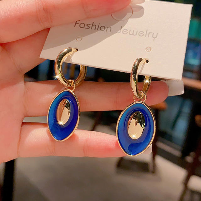 Occident fashion enamel oval huggie earrings