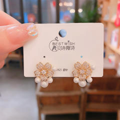 925 needle gold plated diamond flower pearl studs earrings