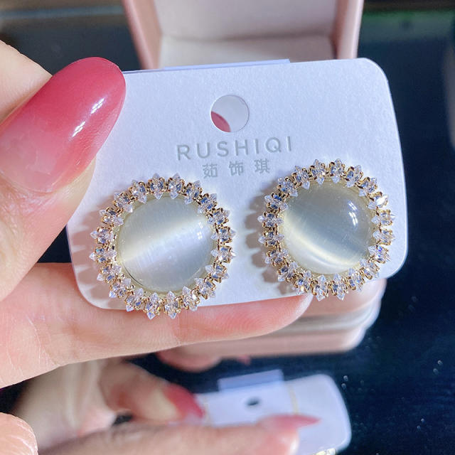 Chic design round shape opal stone studs earrings