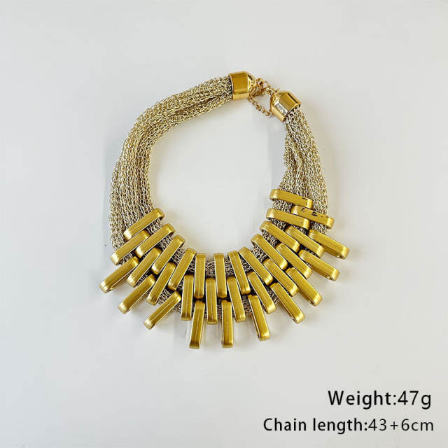 Vintage chunky geometric necklace