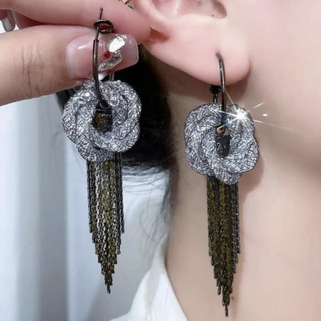 925 needle elegant black color chain tassel earrings