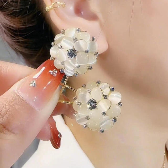 Elegant color opal stone round shape copper studs earrings