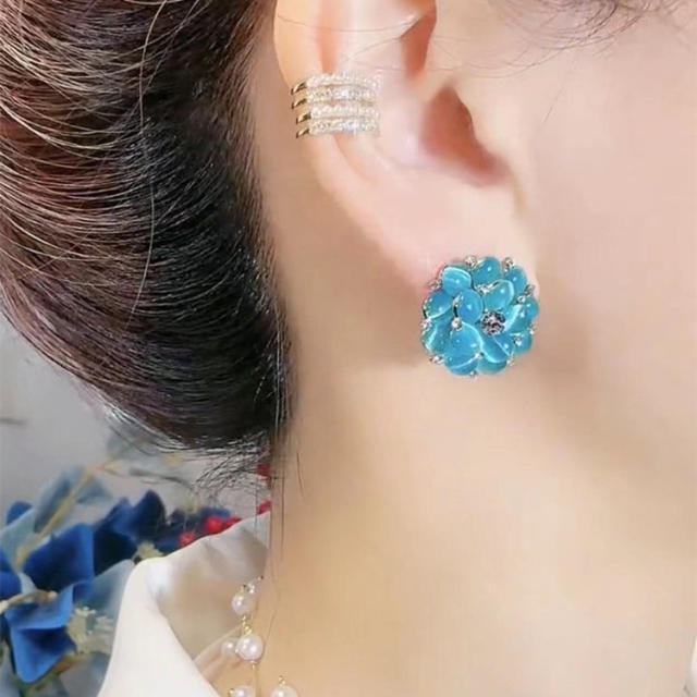 Elegant color opal stone round shape copper studs earrings