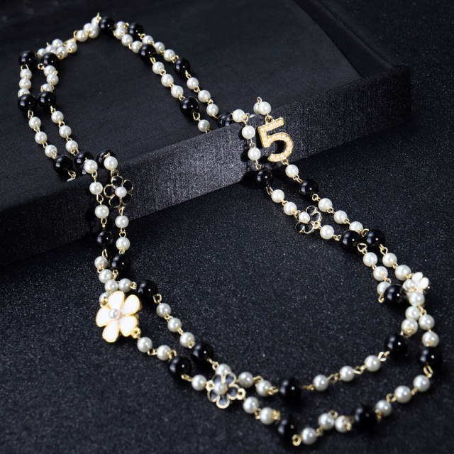 Classic pearl bead clover flower layer long necklace sweater chain