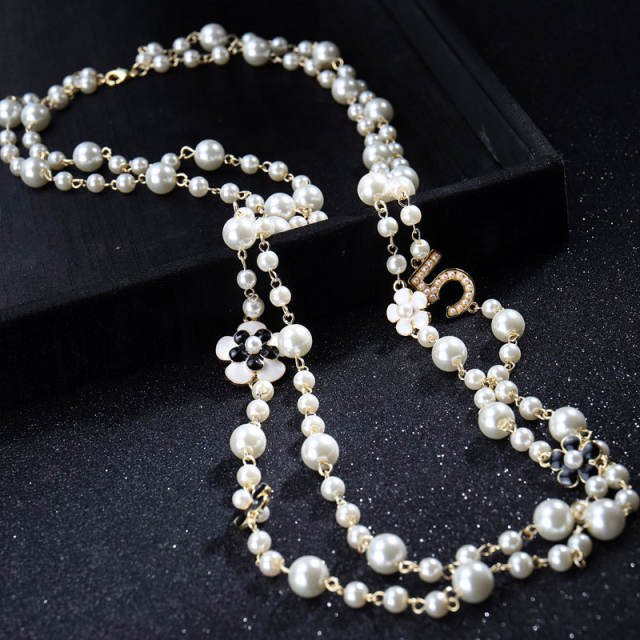 Classic pearl bead clover flower layer long necklace sweater chain