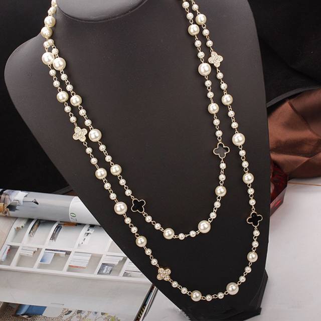 Classic pearl bead clover flower layer long necklace sweater chain