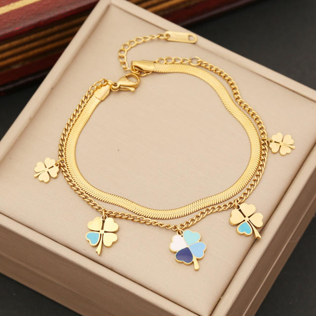 Fashionable green color clover charm stainless steel necklace set