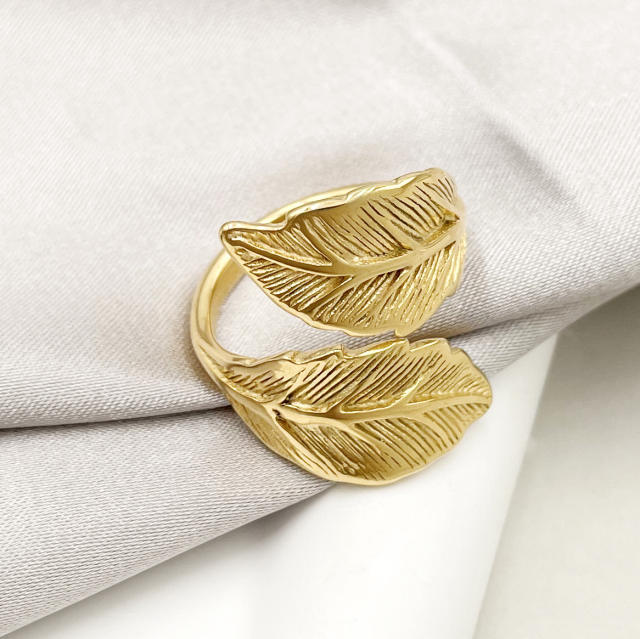 14K hug leaf design stainless steel rings