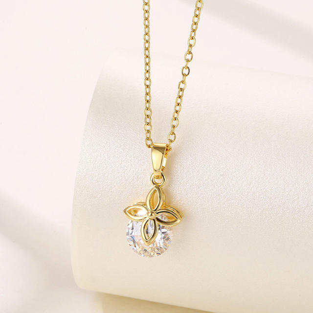 Korean fashion diamond clover stainless steel chain necklace