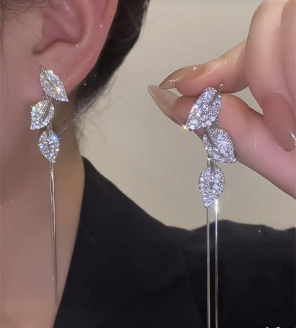 Luxury diamond leaf design chain tassel jacket earrings