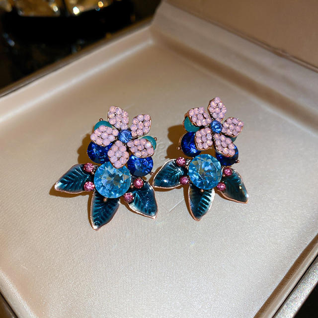 Vintage elegant enamel crystal flower studs earrings