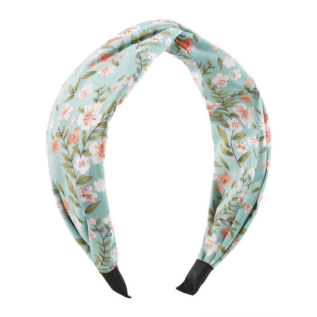 Floral knotted headband