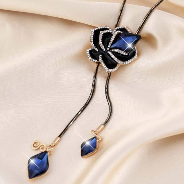 Elegant navy rose flower long necklace sweater chain