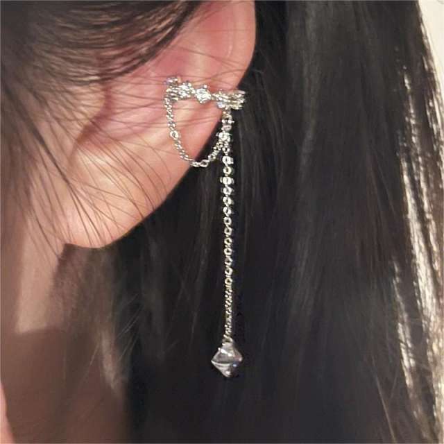 Super shiny rhinestone butterfly tassel ear cuff