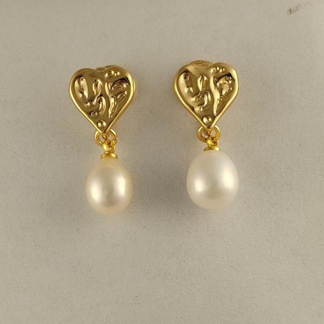 Vintage elegant water pearl copper clip on earrings