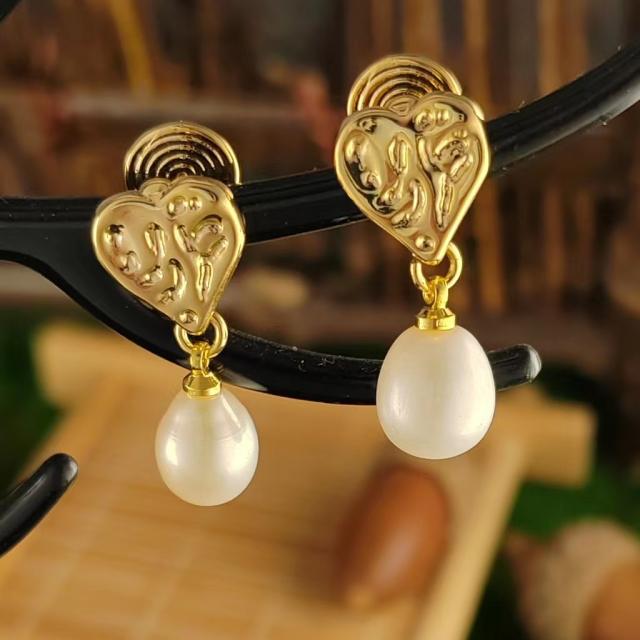 Vintage elegant water pearl copper clip on earrings