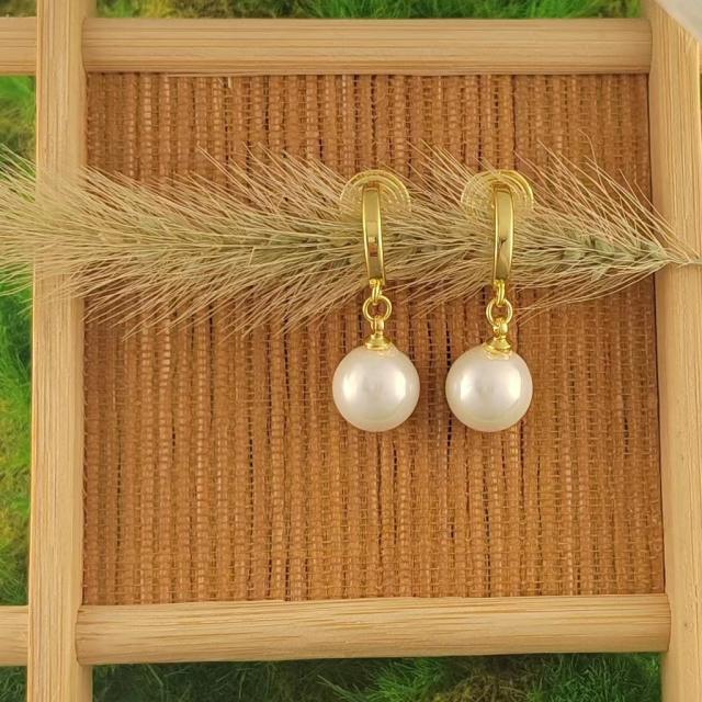 Elegant pearl copper clip on earrings