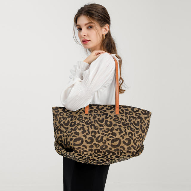 Vintage leopard grain large capacity tote bag