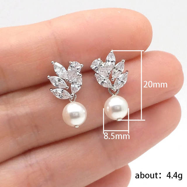 Elegant cubic zircon pearl drop earrings