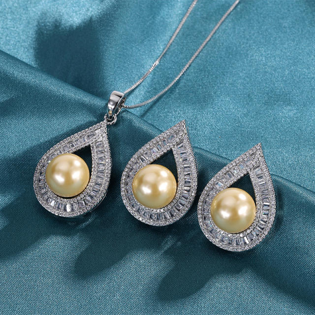 Chic drop pendant pearl necklace set