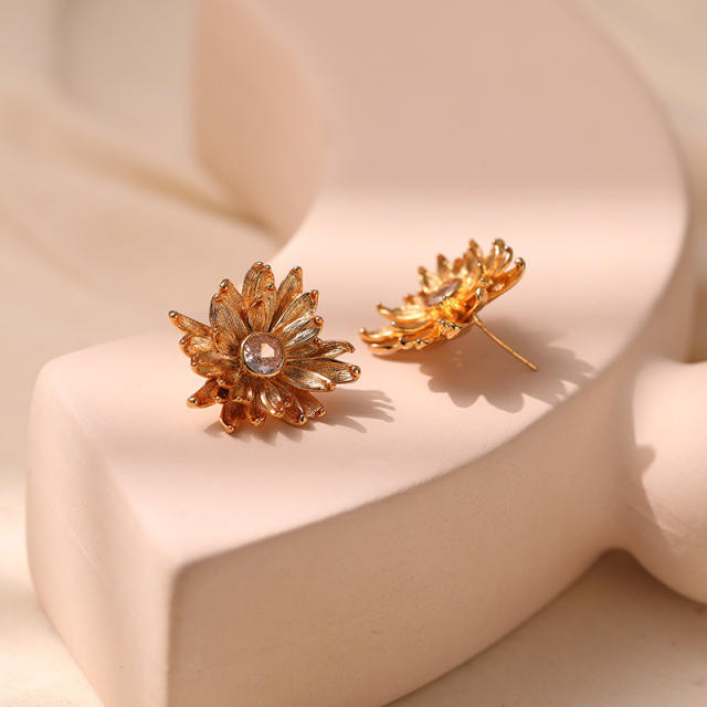 18KG copper blooming flower studs earrings