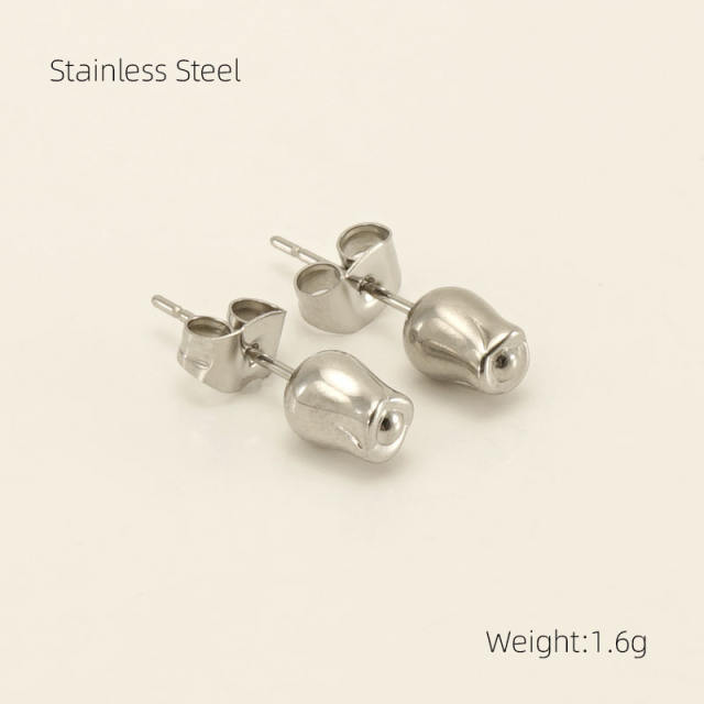 Elegant stainless steel studs earrings