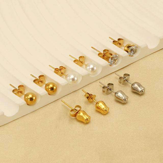 Elegant stainless steel studs earrings