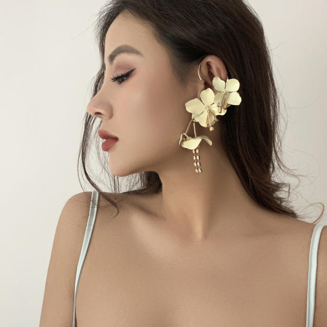 Color enamel flower 1pcs ear wrap