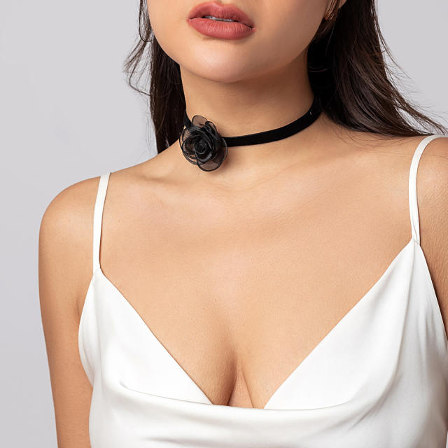 Vintage mesh flower camellia choker