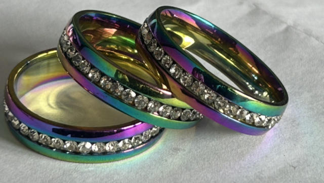 Delicate rhinestone stainless steel rings band