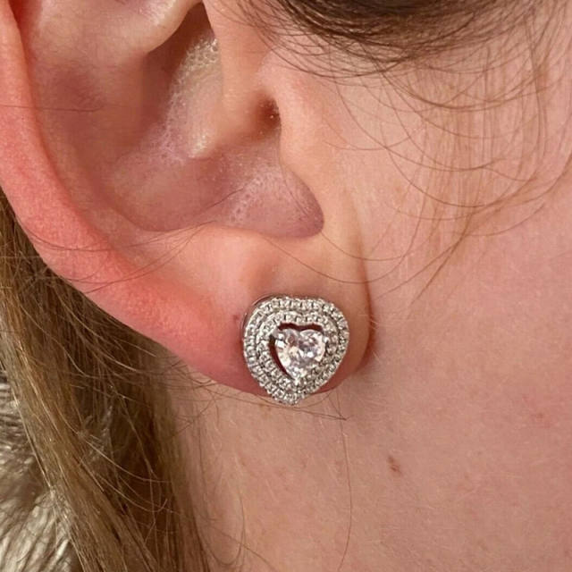 Korean fashion diamond heart studs earrings