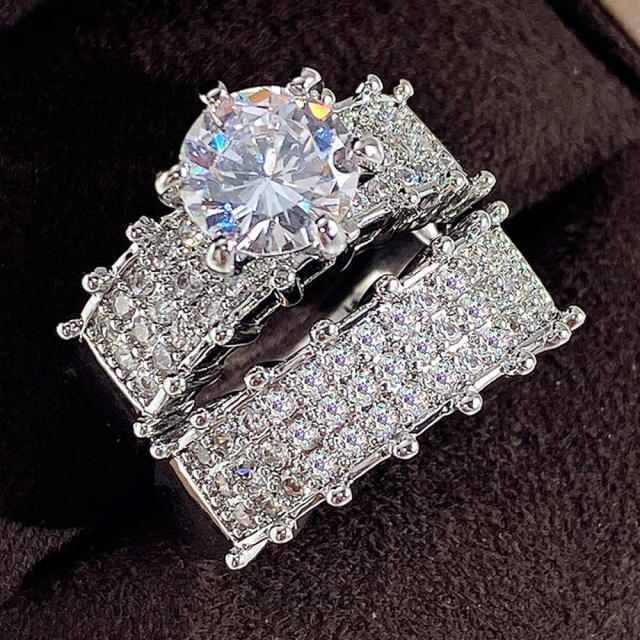 Luxury diamond engagement rings