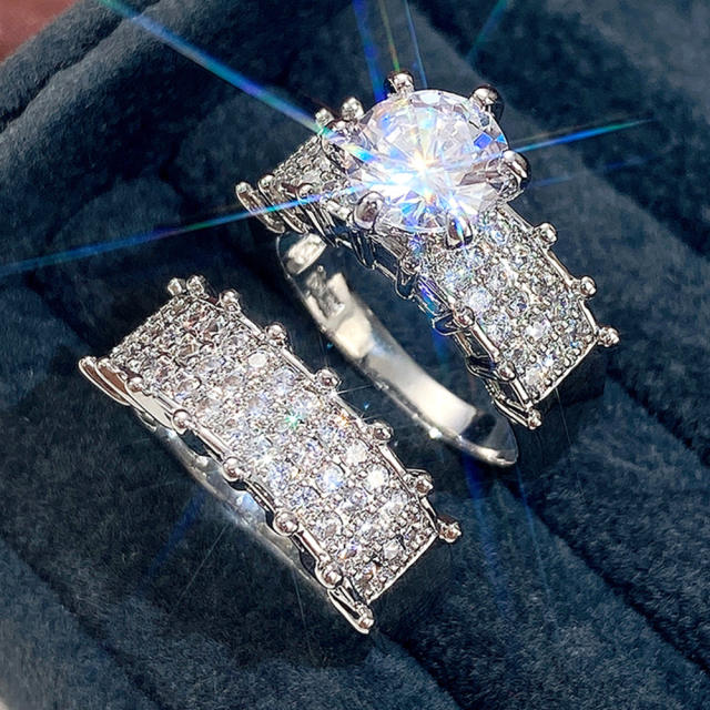 Luxury diamond engagement rings