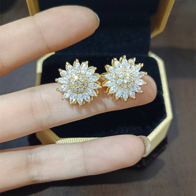 925 needle delicate diamond daisy flower rotatable studs earrings