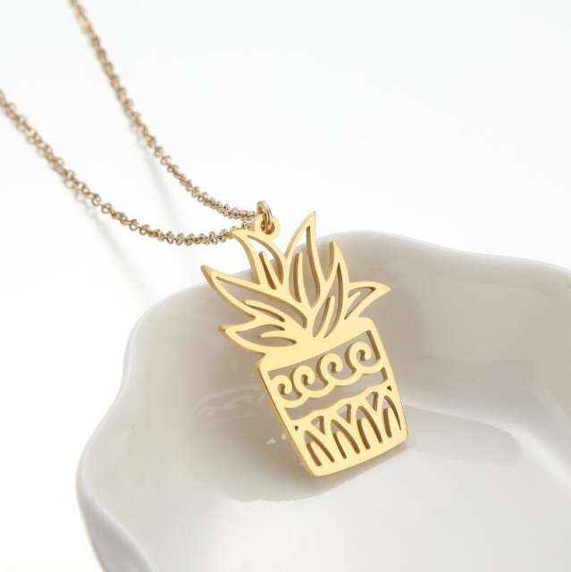 Korean fashion dainty hollow out plant stainless steel necklace