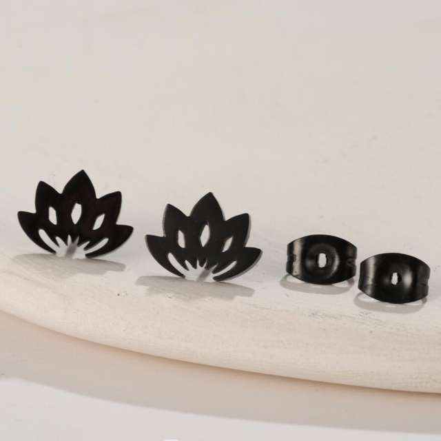 Creative cheap price stainless steel studs earrings