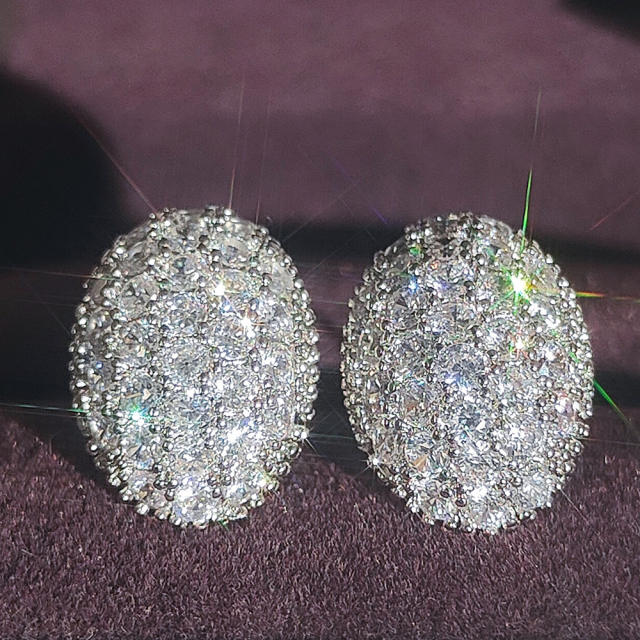 Chic oval shape diamond ear studs