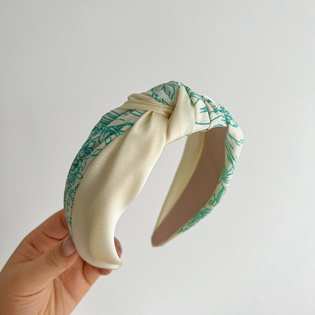 Korean fashion patterned knotted headband
