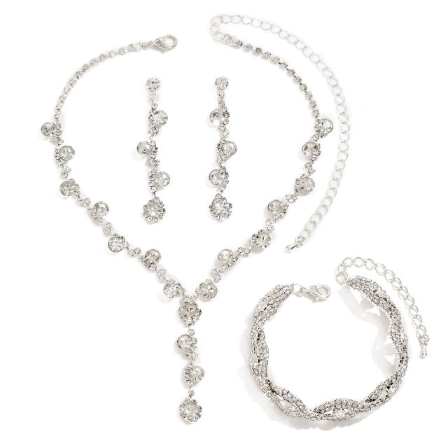 Popular diamond necklace set