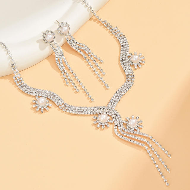 Delicate pave setting diamond unique necklace set