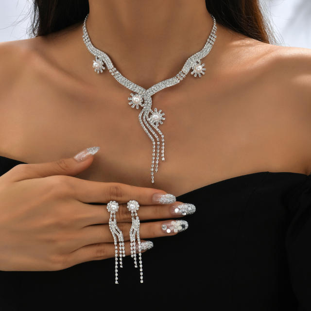 Delicate pave setting diamond unique necklace set