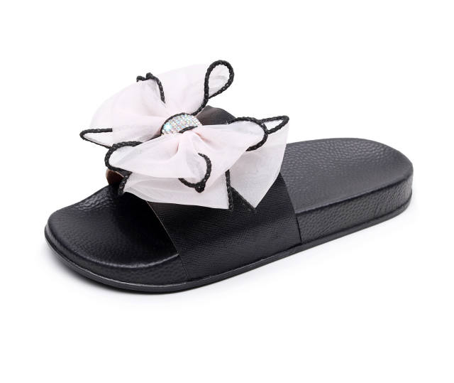 Fashionable mesh bow slippers