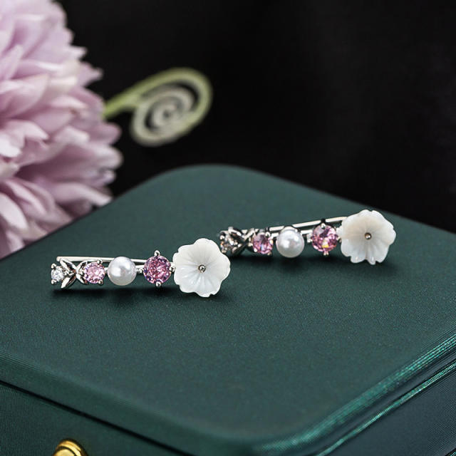 Korean fashion shell flower copper ear climber