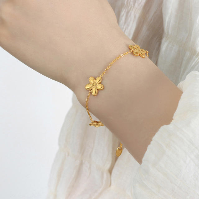 Korean fashion sweet flower dainty stainless steel necklace bracelet