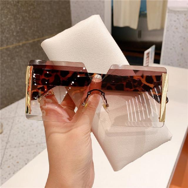 Vintage square shape rimless sunglasses