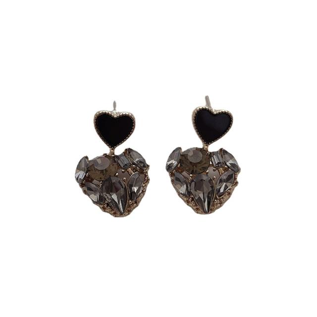 Black cubic zicon heart copper earrings clips on earrings